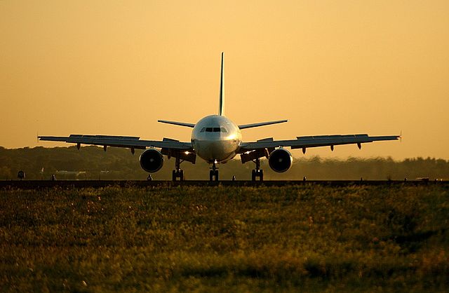 Pour l’institution d’une fiscalité écologique et sociale du transport aérien